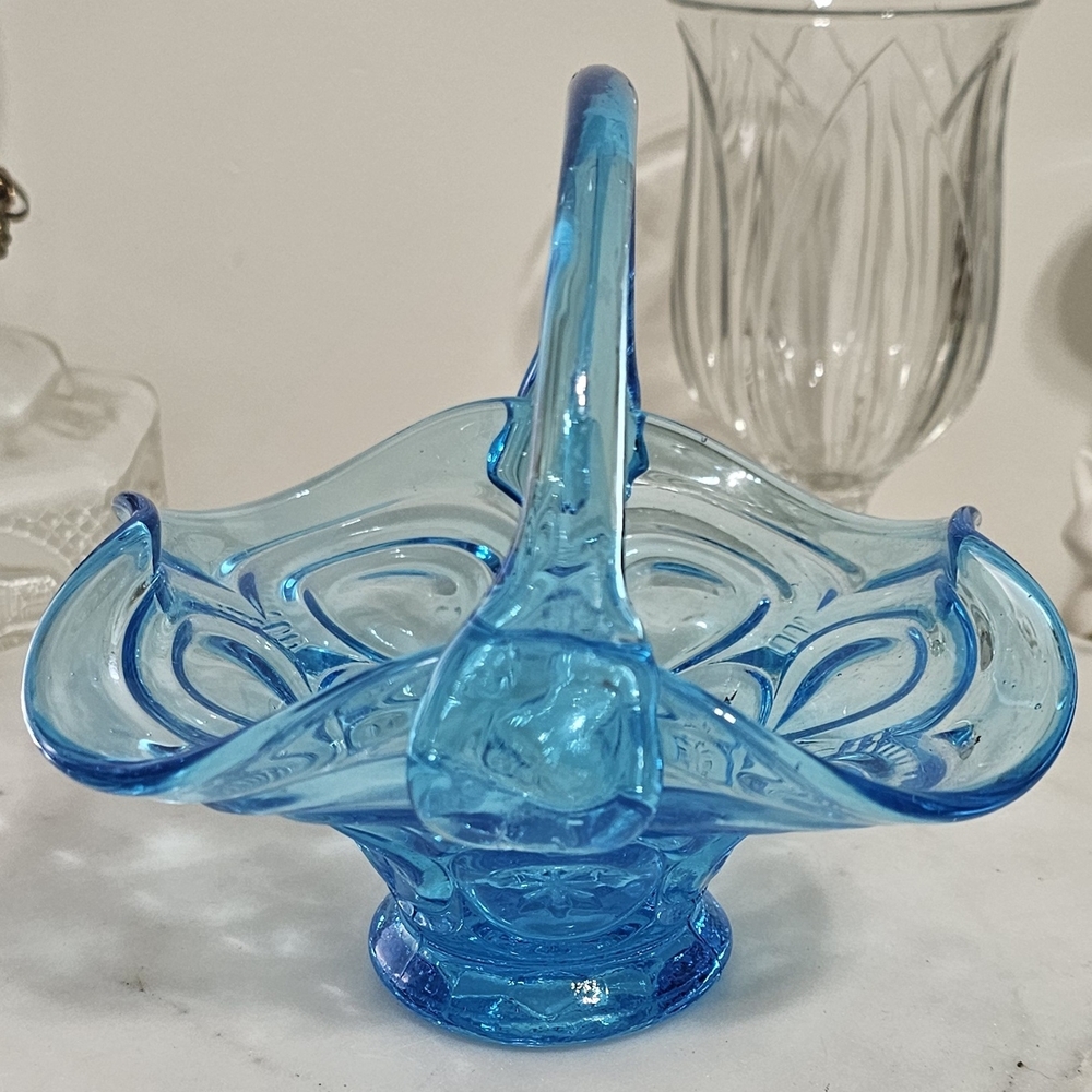 Fenton Turquoise Blue Pressed Glass Basket Vase - Picture 2 of 5